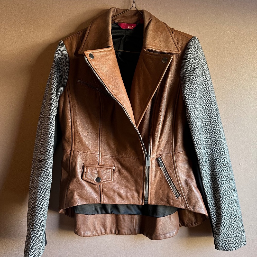 • Sleek LEATHER Riding Jacket • HERRINGBONE Wool Sleeves G.I.L.I. Details